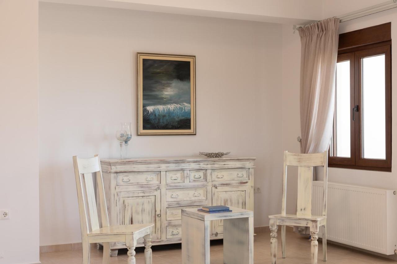 Villa Family Rousa In Rethymno With Pool, Bbq And Kids Area Loutra