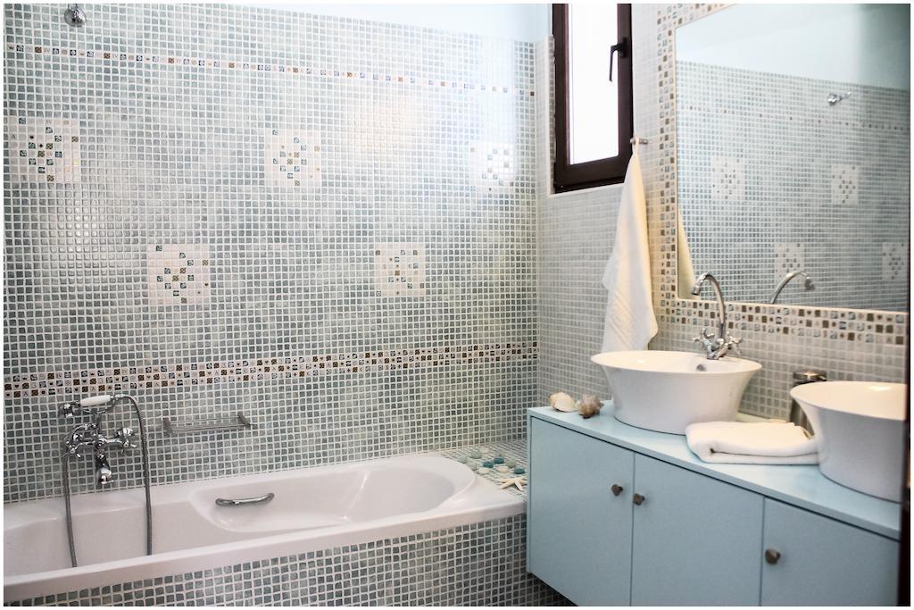 Villa Family Rousa In Rethymno With Pool, Bbq And Kids Area Loutra